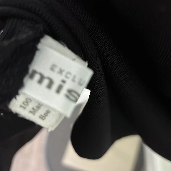 MISOOK Wrinkle Resistant Black Short Sleeve Turtleneck Sweater, Medium - Picture 5 of 6